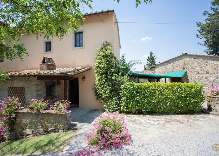Terre di Melazzano - Le Case di Patrizia Greve in Chianti